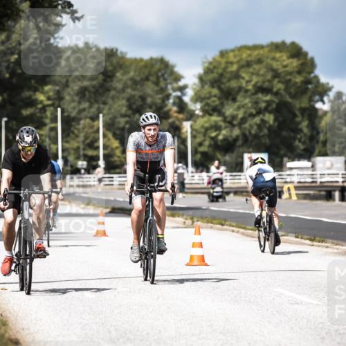 16.08.2026 - KN Förde Triathlon 2026 H.Heesch http://msf.ph/oto/9983805 16.08.2026 12:55:49 Radfahren 517, 561, 562, 569 meine-sportfotos.de