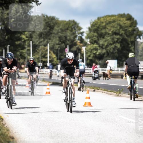 16.08.2026 - KN Förde Triathlon 2026 H.Heesch http://msf.ph/oto/9983846 16.08.2026 12:56:09 Radfahren 512, 567, 573, 585, 714 meine-sportfotos.de