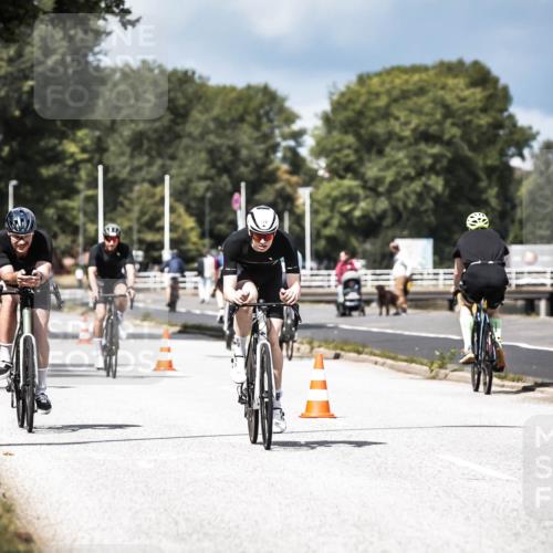 16.08.2026 - KN Förde Triathlon 2026 H.Heesch http://msf.ph/oto/9983848 16.08.2026 12:56:09 Radfahren 512, 567, 573, 585, 714 meine-sportfotos.de