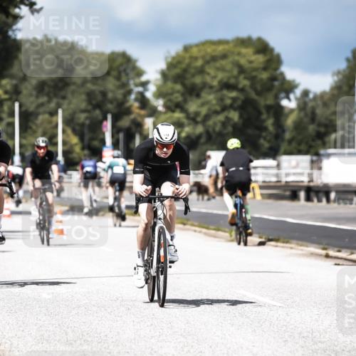 16.08.2026 - KN Förde Triathlon 2026 H.Heesch http://msf.ph/oto/9983856 16.08.2026 12:56:10 Radfahren 512, 567, 573, 585 meine-sportfotos.de