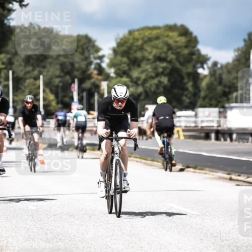 16.08.2026 - KN Förde Triathlon 2026 H.Heesch http://msf.ph/oto/9983857 16.08.2026 12:56:10 Radfahren 512, 567, 573, 585 meine-sportfotos.de