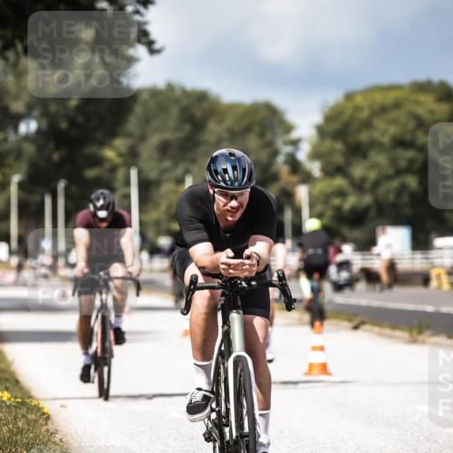 16.08.2026 - KN Förde Triathlon 2026 H.Heesch http://msf.ph/oto/9983868 16.08.2026 12:56:11 Radfahren 512, 567, 573, 585 meine-sportfotos.de