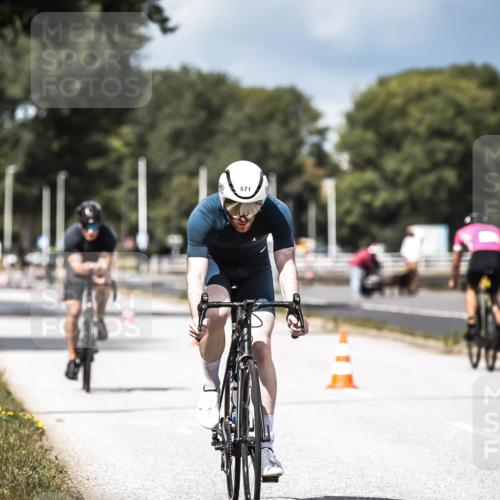 16.08.2026 - KN Förde Triathlon 2026 H.Heesch http://msf.ph/oto/9983888 16.08.2026 12:56:27 Radfahren 508, 528, 540, 571, 584, 611, 715 meine-sportfotos.de