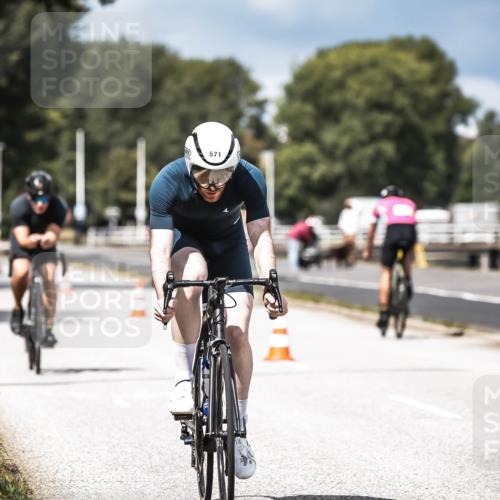 16.08.2026 - KN Förde Triathlon 2026 H.Heesch http://msf.ph/oto/9983892 16.08.2026 12:56:28 Radfahren 508, 528, 540, 571, 584, 611, 715 meine-sportfotos.de