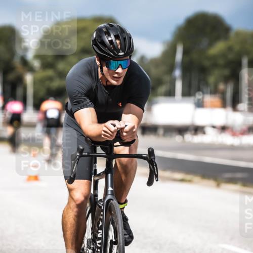 16.08.2026 - KN Förde Triathlon 2026 H.Heesch http://msf.ph/oto/9983915 16.08.2026 12:56:30 Radfahren 508, 528, 571, 584, 611, 715 meine-sportfotos.de