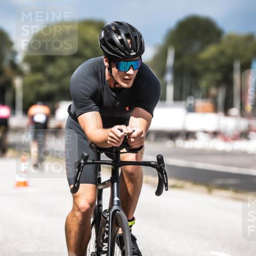16.08.2026 - KN Förde Triathlon 2026 H.Heesch http://msf.ph/oto/9983916 16.08.2026 12:56:30 Radfahren 508, 528, 571, 584, 611, 715 meine-sportfotos.de