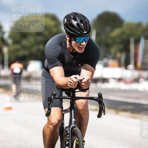 16.08.2026 - KN Förde Triathlon 2026 H.Heesch http://msf.ph/oto/9983917 16.08.2026 12:56:30 Radfahren 508, 528, 571, 584, 611, 715 meine-sportfotos.de