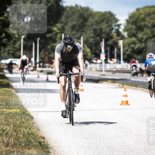 16.08.2026 - KN Förde Triathlon 2026 H.Heesch http://msf.ph/oto/9983920 16.08.2026 12:56:36 Radfahren 545, 725 meine-sportfotos.de