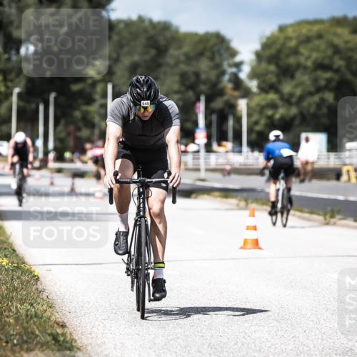 16.08.2026 - KN Förde Triathlon 2026 H.Heesch http://msf.ph/oto/9983927 16.08.2026 12:56:37 Radfahren 518, 545, 718, 723, 725 meine-sportfotos.de
