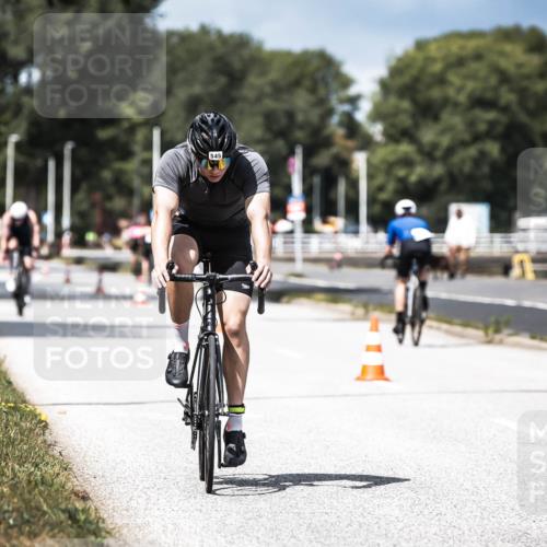 16.08.2026 - KN Förde Triathlon 2026 H.Heesch http://msf.ph/oto/9983928 16.08.2026 12:56:37 Radfahren 518, 545, 718, 723, 725 meine-sportfotos.de