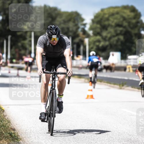 16.08.2026 - KN Förde Triathlon 2026 H.Heesch http://msf.ph/oto/9983932 16.08.2026 12:56:37 Radfahren 518, 545, 718, 723, 725 meine-sportfotos.de