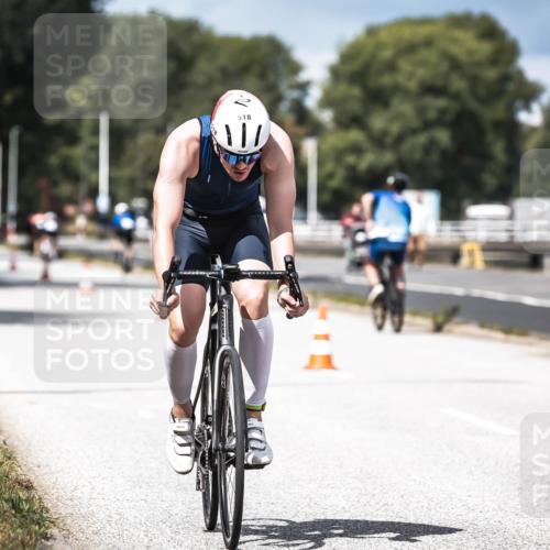 16.08.2026 - KN Förde Triathlon 2026 H.Heesch http://msf.ph/oto/9983955 16.08.2026 12:56:41 Radfahren 518, 521, 545, 718, 723 meine-sportfotos.de