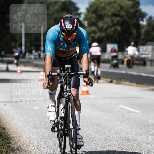 16.08.2026 - KN Förde Triathlon 2026 H.Heesch http://msf.ph/oto/9983985 16.08.2026 12:56:51 Radfahren 539, 568, 612 meine-sportfotos.de