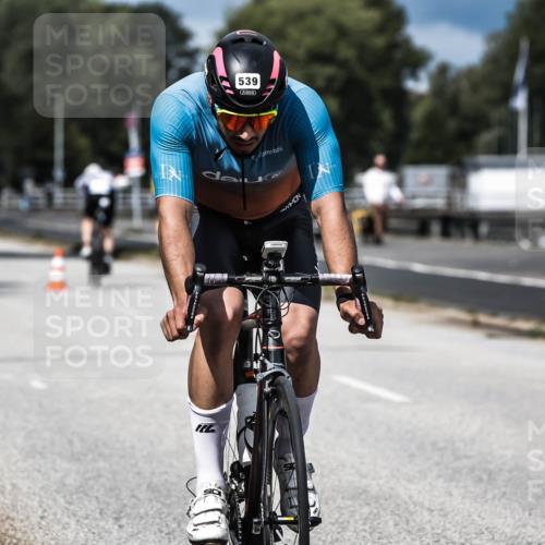 16.08.2026 - KN Förde Triathlon 2026 H.Heesch http://msf.ph/oto/9983990 16.08.2026 12:56:51 Radfahren 539, 568, 612 meine-sportfotos.de