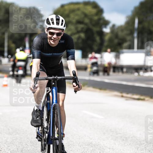 16.08.2026 - KN Förde Triathlon 2026 H.Heesch http://msf.ph/oto/9984010 16.08.2026 12:56:57 Radfahren 511, 583, 745 meine-sportfotos.de
