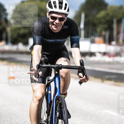 16.08.2026 - KN Förde Triathlon 2026 H.Heesch http://msf.ph/oto/9984017 16.08.2026 12:56:57 Radfahren 511, 583, 745 meine-sportfotos.de