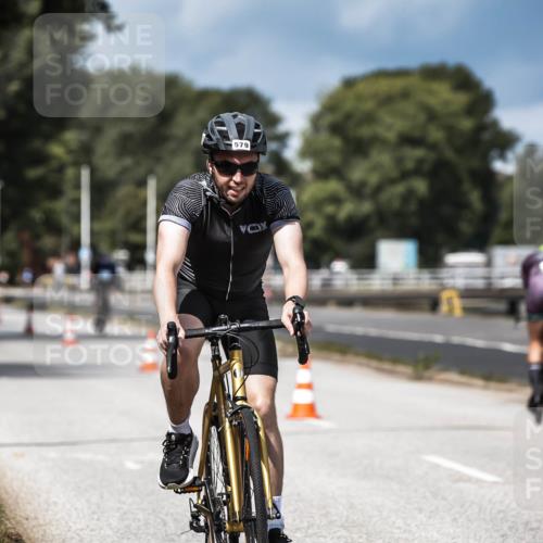 16.08.2026 - KN Förde Triathlon 2026 H.Heesch http://msf.ph/oto/9984018 16.08.2026 12:57:06 Radfahren 523, 527, 579, 581 meine-sportfotos.de