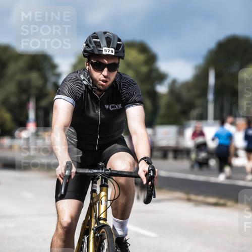 16.08.2026 - KN Förde Triathlon 2026 H.Heesch http://msf.ph/oto/9984028 16.08.2026 12:57:06 Radfahren 523, 527, 579, 581 meine-sportfotos.de