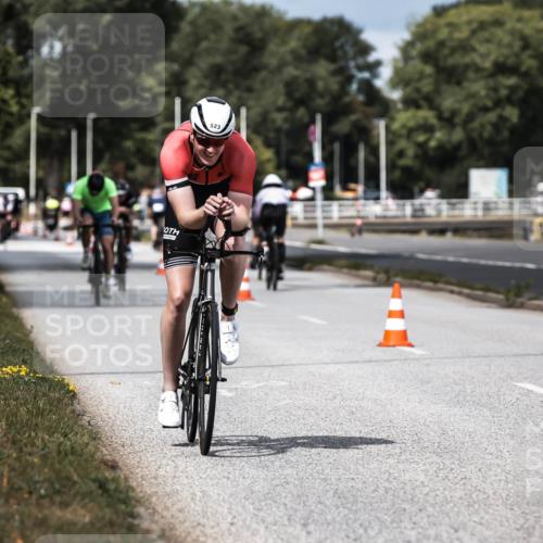 16.08.2026 - KN Förde Triathlon 2026 H.Heesch http://msf.ph/oto/9984039 16.08.2026 12:57:09 Radfahren 519, 523, 527, 530, 543, 579, 581, 706, 721 meine-sportfotos.de