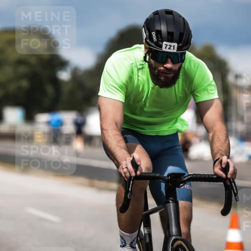 16.08.2026 - KN Förde Triathlon 2026 H.Heesch http://msf.ph/oto/9984078 16.08.2026 12:57:13 Radfahren 519, 523, 530, 543, 603, 706, 721 meine-sportfotos.de