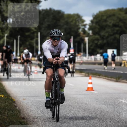 16.08.2026 - KN Förde Triathlon 2026 H.Heesch http://msf.ph/oto/9984082 16.08.2026 12:57:21 Radfahren 196, 501, 507, 514, 566 meine-sportfotos.de