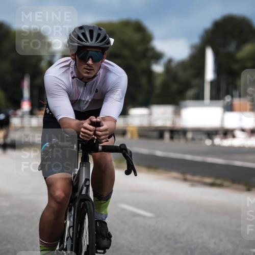 16.08.2026 - KN Förde Triathlon 2026 H.Heesch http://msf.ph/oto/9984099 16.08.2026 12:57:22 Radfahren 196, 501, 507, 514, 520, 565, 566 meine-sportfotos.de