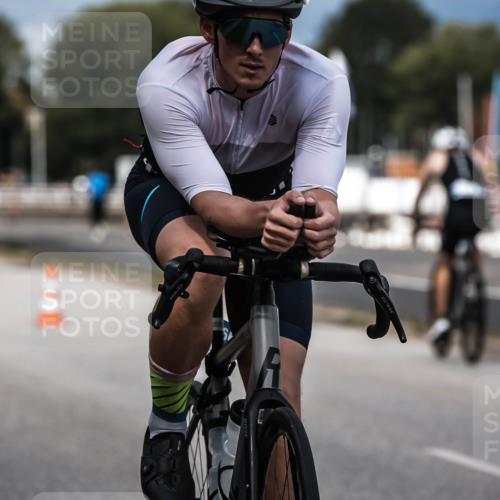 16.08.2026 - KN Förde Triathlon 2026 H.Heesch http://msf.ph/oto/9984105 16.08.2026 12:57:22 Radfahren 196, 501, 507, 514, 520, 565, 566 meine-sportfotos.de