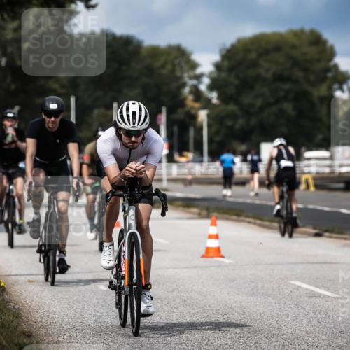 16.08.2026 - KN Förde Triathlon 2026 H.Heesch http://msf.ph/oto/9984108 16.08.2026 12:57:24 Radfahren 196, 501, 507, 514, 520, 565, 566, 591 meine-sportfotos.de