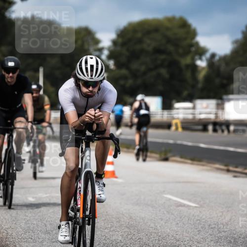 16.08.2026 - KN Förde Triathlon 2026 H.Heesch http://msf.ph/oto/9984115 16.08.2026 12:57:25 Radfahren 196, 501, 507, 514, 520, 565, 566, 591 meine-sportfotos.de