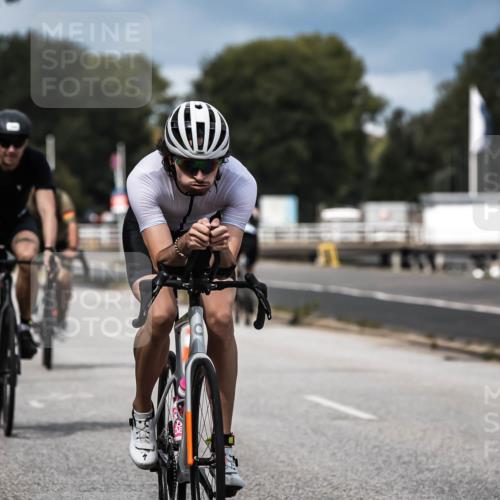 16.08.2026 - KN Förde Triathlon 2026 H.Heesch http://msf.ph/oto/9984118 16.08.2026 12:57:25 Radfahren 196, 501, 507, 514, 520, 565, 566, 591 meine-sportfotos.de