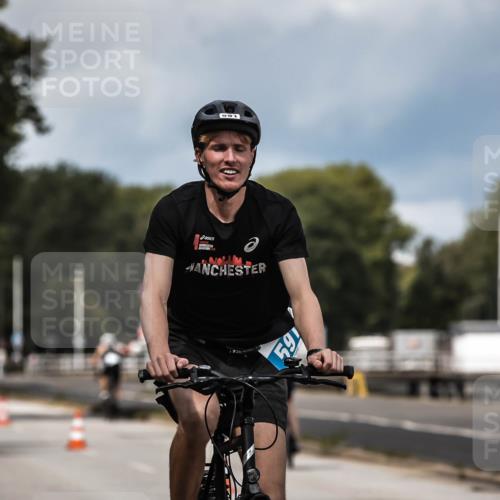 16.08.2026 - KN Förde Triathlon 2026 H.Heesch http://msf.ph/oto/9984146 16.08.2026 12:57:28 Radfahren 196, 514, 520, 565, 578, 591, 601, 605 meine-sportfotos.de