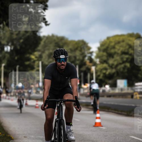 16.08.2026 - KN Förde Triathlon 2026 H.Heesch http://msf.ph/oto/9984175 16.08.2026 12:57:40 Radfahren 576, 586, 711 meine-sportfotos.de