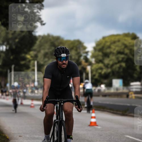 16.08.2026 - KN Förde Triathlon 2026 H.Heesch http://msf.ph/oto/9984177 16.08.2026 12:57:40 Radfahren 576, 586, 711 meine-sportfotos.de