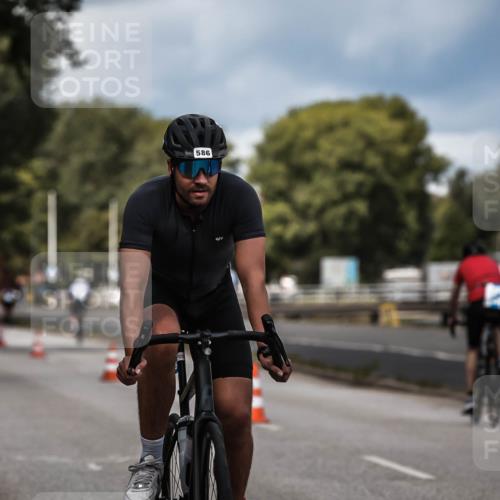16.08.2026 - KN Förde Triathlon 2026 H.Heesch http://msf.ph/oto/9984182 16.08.2026 12:57:40 Radfahren 576, 586, 711 meine-sportfotos.de