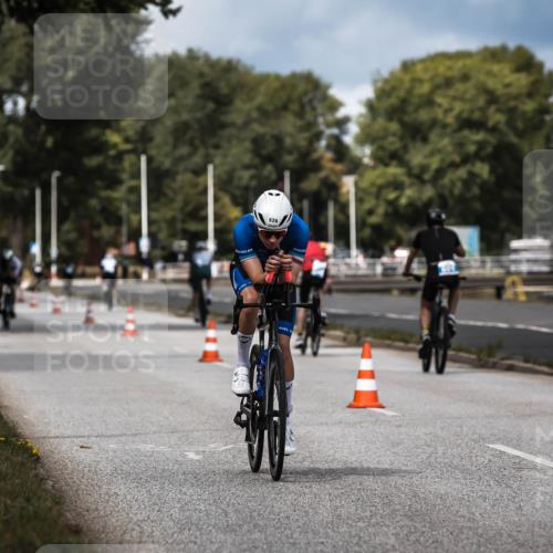 16.08.2026 - KN Förde Triathlon 2026 H.Heesch http://msf.ph/oto/9984189 16.08.2026 12:57:43 Radfahren 586, 711 meine-sportfotos.de
