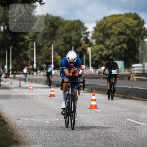 16.08.2026 - KN Förde Triathlon 2026 H.Heesch http://msf.ph/oto/9984190 16.08.2026 12:57:43 Radfahren 586, 711 meine-sportfotos.de