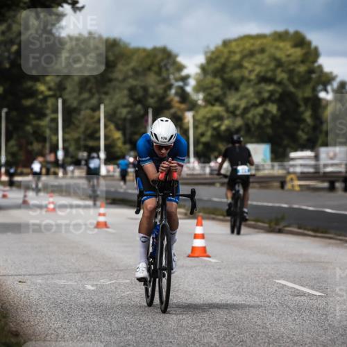 16.08.2026 - KN Förde Triathlon 2026 H.Heesch http://msf.ph/oto/9984192 16.08.2026 12:57:43 Radfahren 586, 711 meine-sportfotos.de