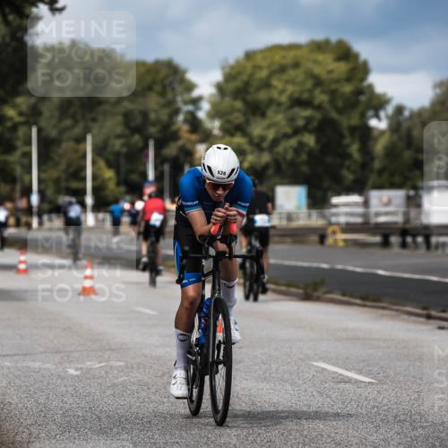 16.08.2026 - KN Förde Triathlon 2026 H.Heesch http://msf.ph/oto/9984196 16.08.2026 12:57:44 Radfahren 362, 586 meine-sportfotos.de