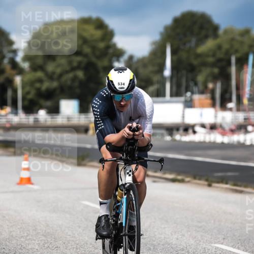 16.08.2026 - KN Förde Triathlon 2026 H.Heesch http://msf.ph/oto/9984216 16.08.2026 12:57:50 Radfahren 362, 534, 542, 746 meine-sportfotos.de