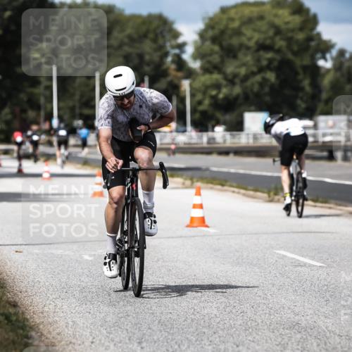 16.08.2026 - KN Förde Triathlon 2026 H.Heesch http://msf.ph/oto/9984227 16.08.2026 12:57:55 Radfahren 510, 525, 542, 589, 602 meine-sportfotos.de