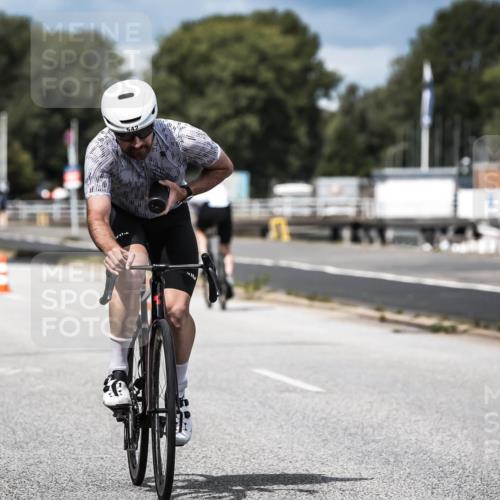 16.08.2026 - KN Förde Triathlon 2026 H.Heesch http://msf.ph/oto/9984235 16.08.2026 12:57:55 Radfahren 510, 525, 542, 589, 602 meine-sportfotos.de