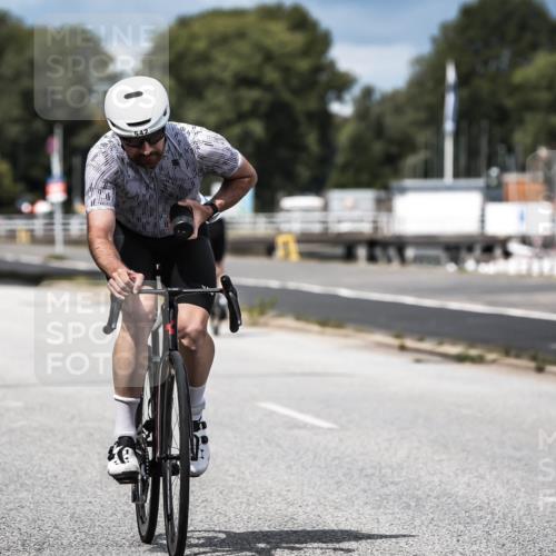 16.08.2026 - KN Förde Triathlon 2026 H.Heesch http://msf.ph/oto/9984236 16.08.2026 12:57:55 Radfahren 510, 525, 542, 589, 602 meine-sportfotos.de