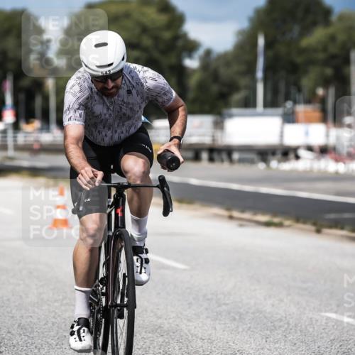 16.08.2026 - KN Förde Triathlon 2026 H.Heesch http://msf.ph/oto/9984239 16.08.2026 12:57:55 Radfahren 510, 525, 542, 589, 602 meine-sportfotos.de