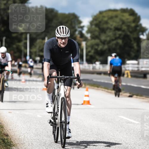 16.08.2026 - KN Förde Triathlon 2026 H.Heesch http://msf.ph/oto/9984300 16.08.2026 12:58:07 Radfahren 509, 720, 722, 724, 727, 735, 740 meine-sportfotos.de
