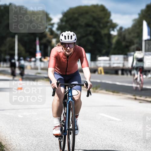 16.08.2026 - KN Förde Triathlon 2026 H.Heesch http://msf.ph/oto/9984333 16.08.2026 12:58:18 Radfahren 524, 551, 590, 594, 597, 607, 709, 743 meine-sportfotos.de