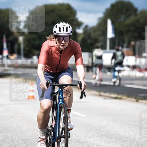 16.08.2026 - KN Förde Triathlon 2026 H.Heesch http://msf.ph/oto/9984338 16.08.2026 12:58:18 Radfahren 524, 551, 590, 594, 597, 607, 709, 743 meine-sportfotos.de