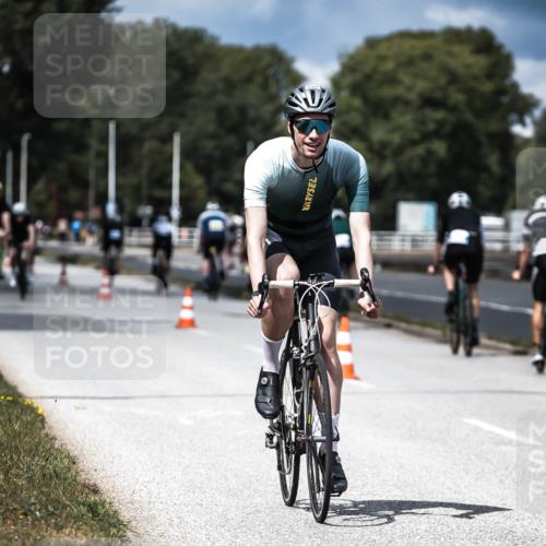 16.08.2026 - KN Förde Triathlon 2026 H.Heesch http://msf.ph/oto/9984358 16.08.2026 12:58:30 Radfahren 547, 572, 596, 600, 716 meine-sportfotos.de