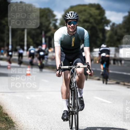 16.08.2026 - KN Förde Triathlon 2026 H.Heesch http://msf.ph/oto/9984364 16.08.2026 12:58:30 Radfahren 547, 572, 596, 600, 716 meine-sportfotos.de