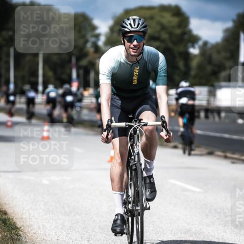 16.08.2026 - KN Förde Triathlon 2026 H.Heesch http://msf.ph/oto/9984365 16.08.2026 12:58:30 Radfahren 547, 572, 596, 600, 716 meine-sportfotos.de