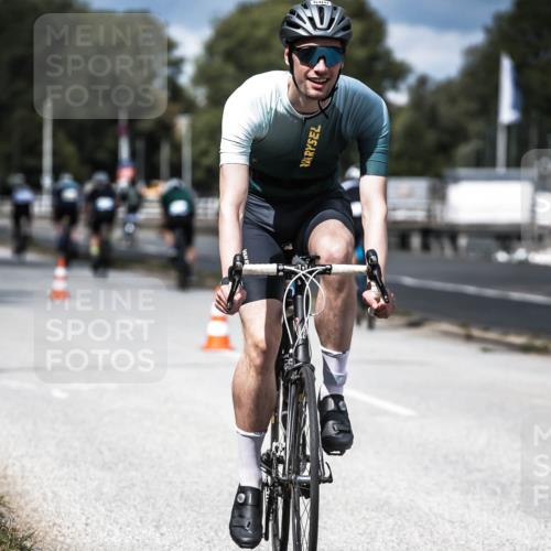 16.08.2026 - KN Förde Triathlon 2026 H.Heesch http://msf.ph/oto/9984368 16.08.2026 12:58:30 Radfahren 547, 572, 596, 600, 716 meine-sportfotos.de